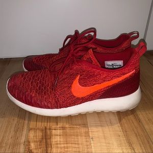 7.5 Nike  Res roshe